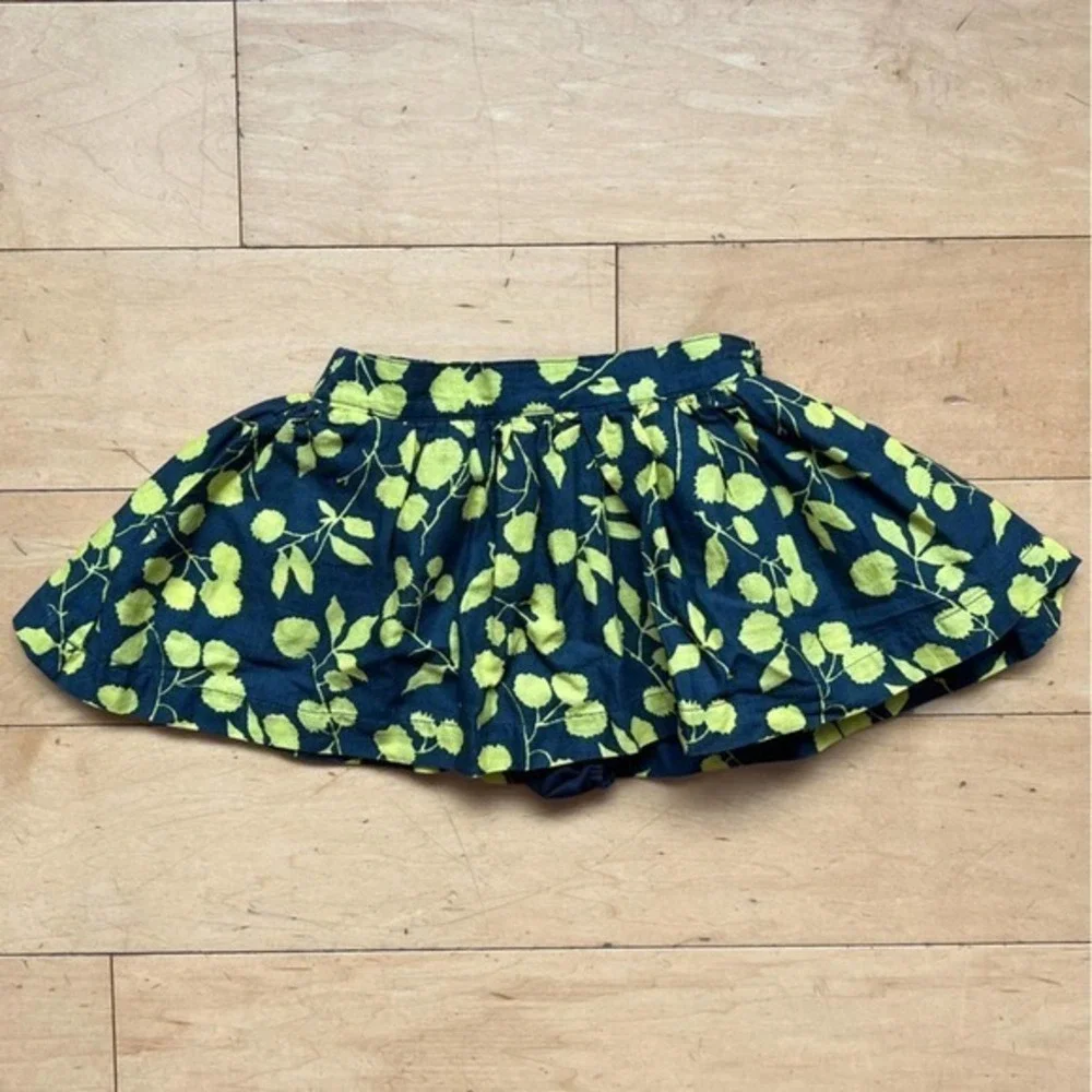 NWT - Baby Gap‎ floral skirt, size 12-18 months, BABYGAP